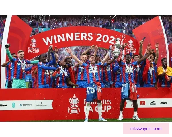 英超2025赛季卢顿表现备受关注，需提升竞争力以争取更好成绩