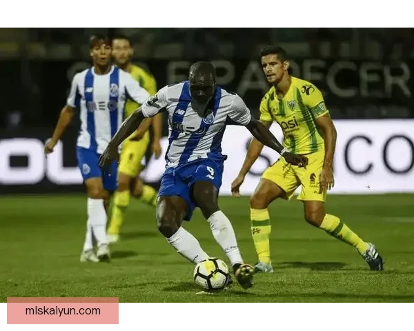 南美足球边路进攻持续提升,球队在赛季中表现稳健。 南美足球边路进攻持续提升,球队在赛季中表现稳健。